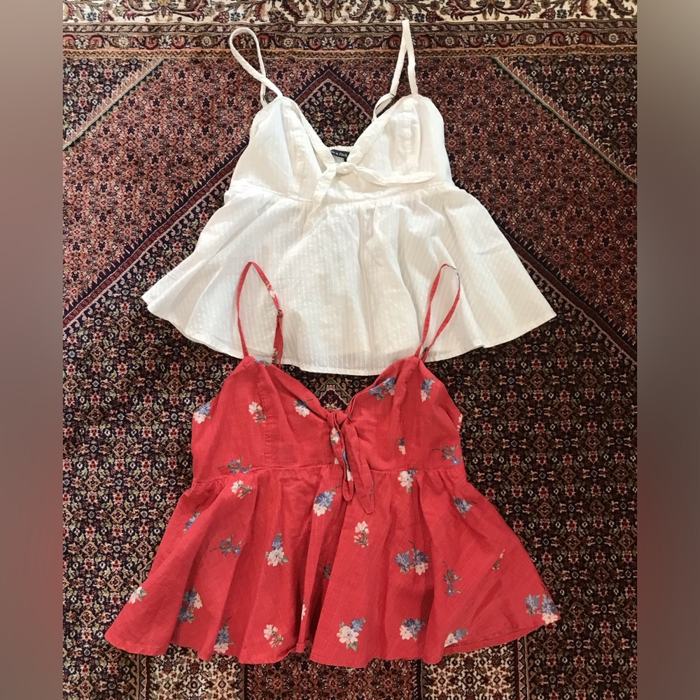 Super cute Abercrombie & Fitch tank tops bundle. Gently worn a few times.
